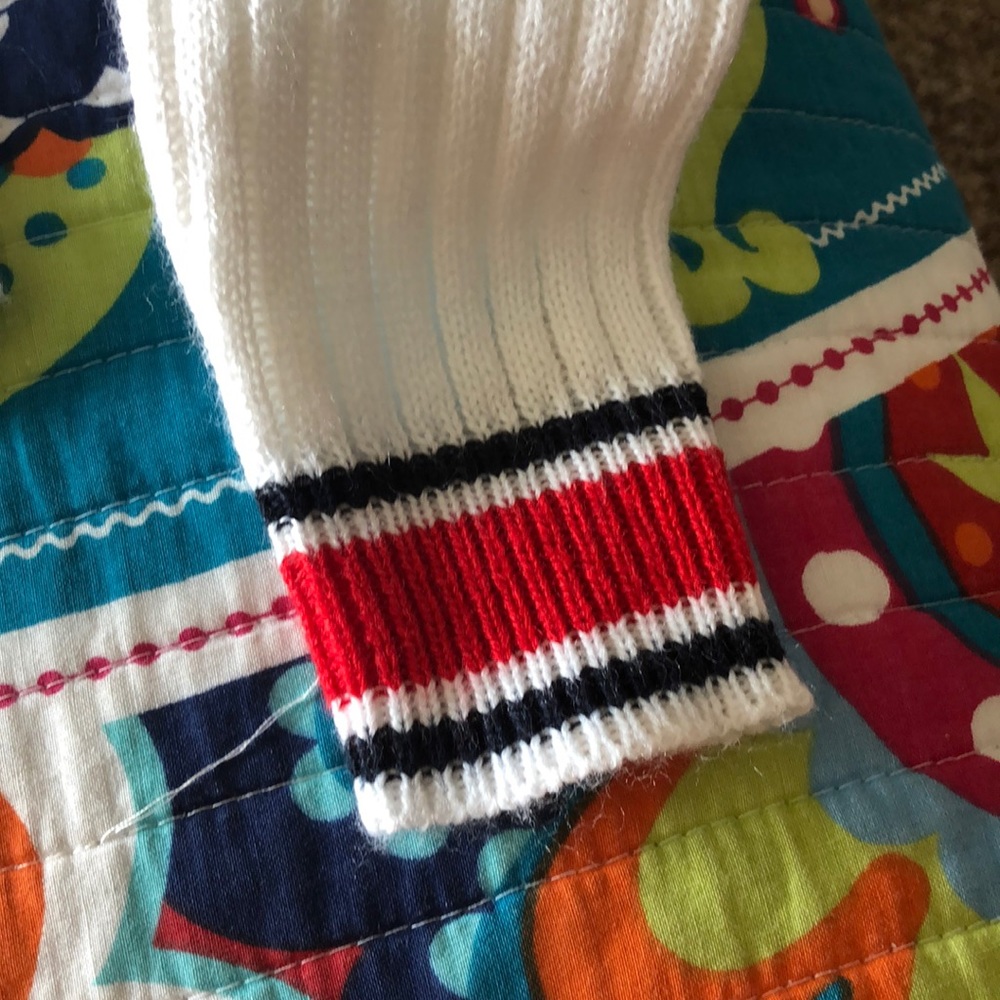 Sweater - Picture 4 of 5